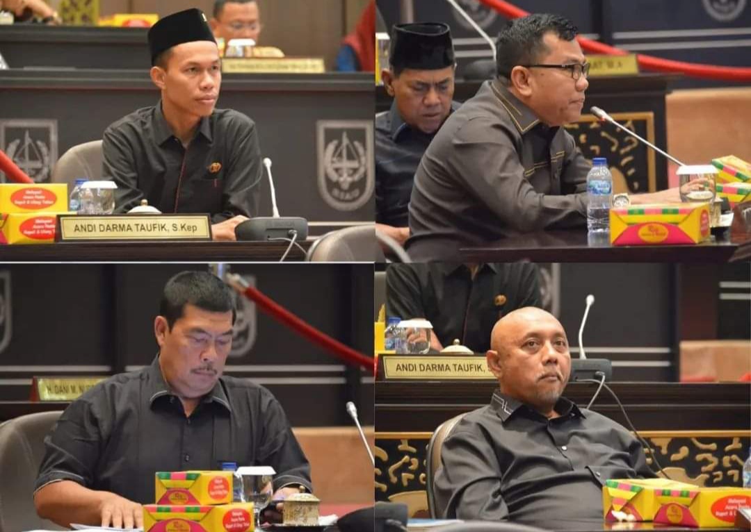Anggota DPRD Riau mengikuti Rapat Paripurna membahas Ranperda Ketertiban Umum.