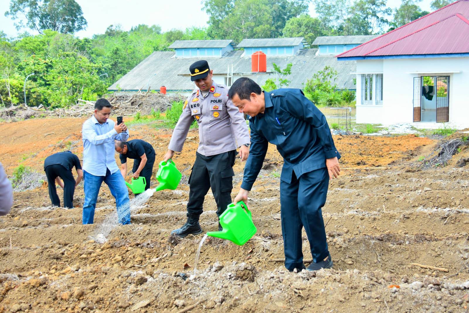 Penanaman Jagung Serentak di Desa Pulau Lawas